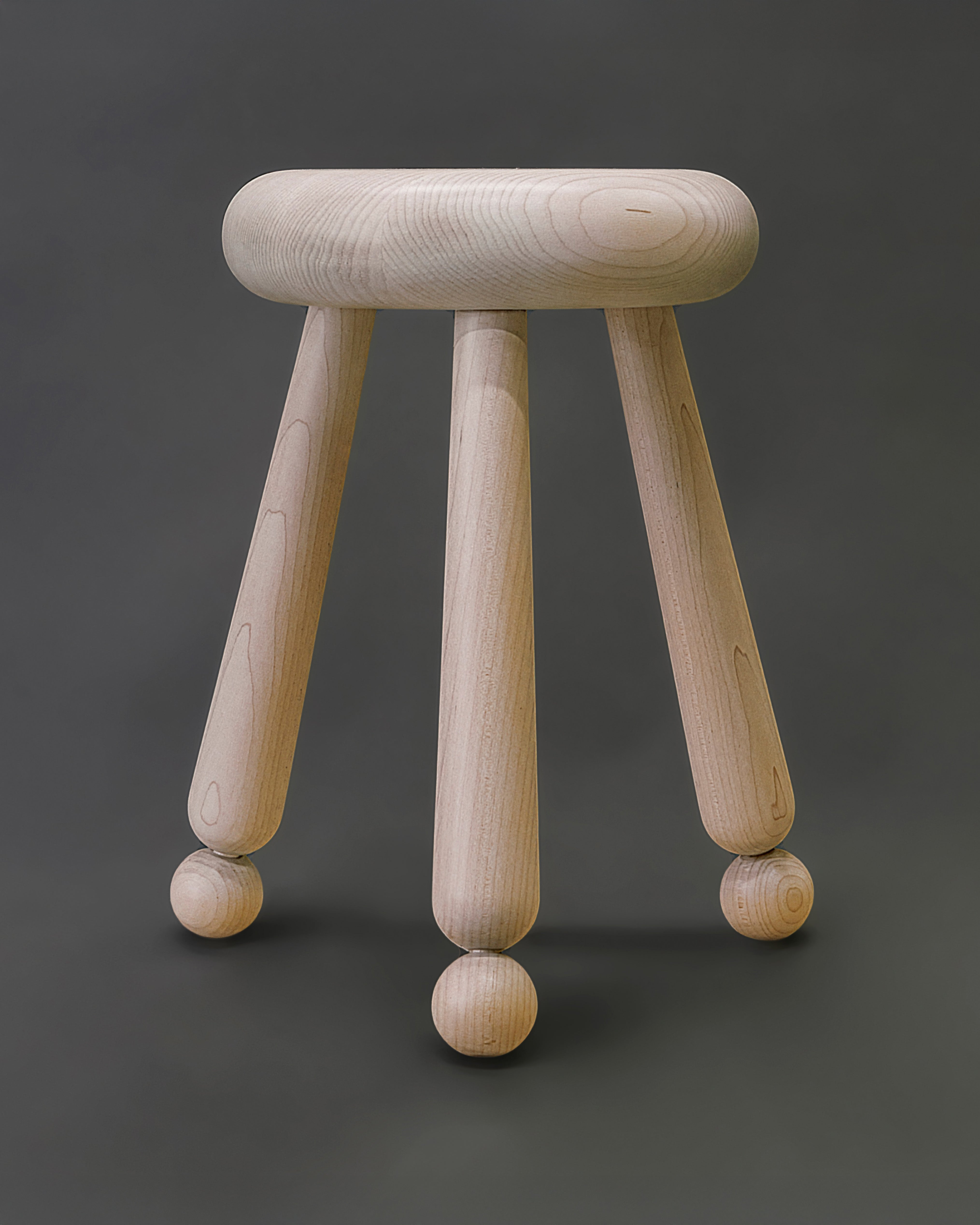 10" Doughnut Milking Stool - Maple