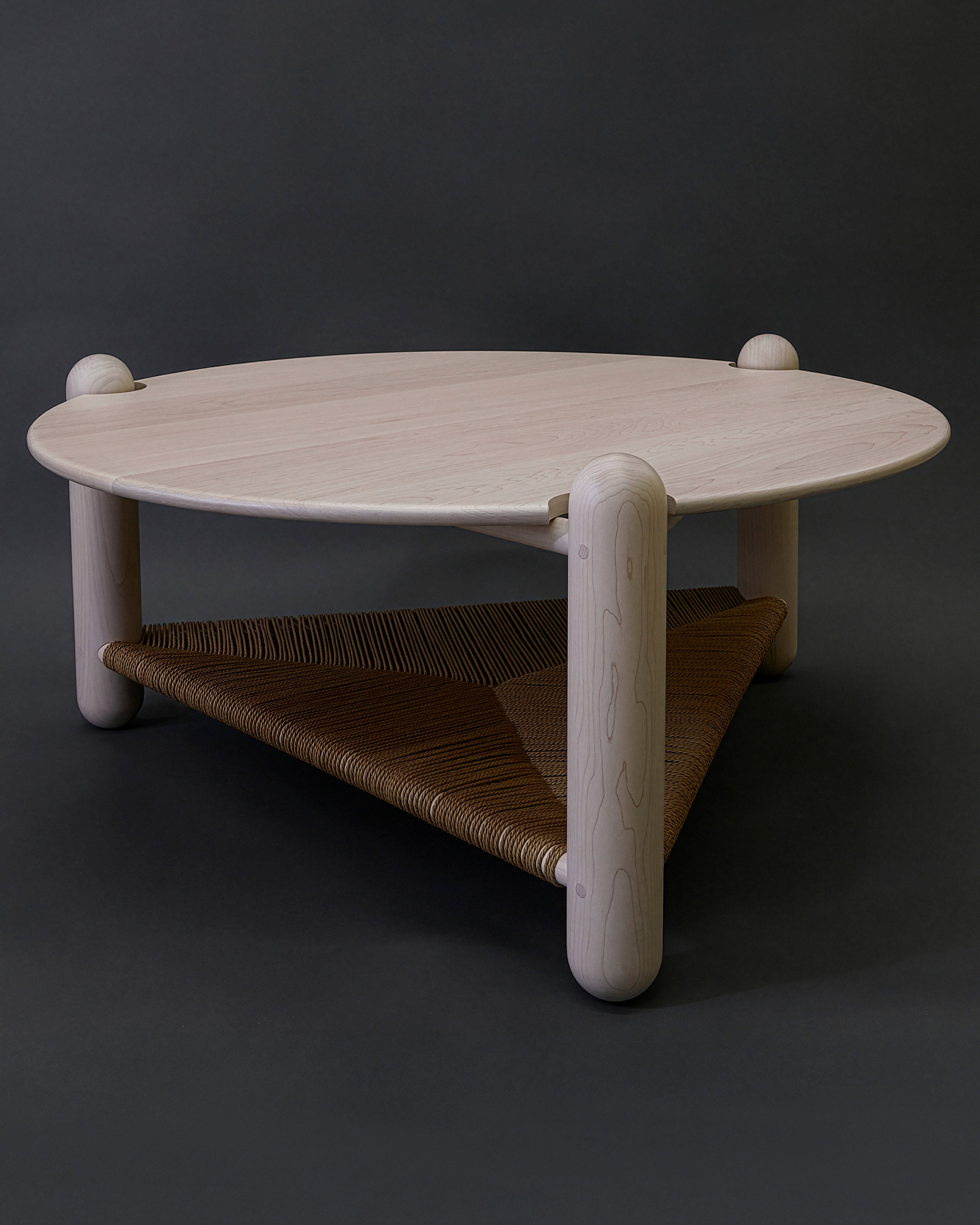 Captain's Table Maple 42”