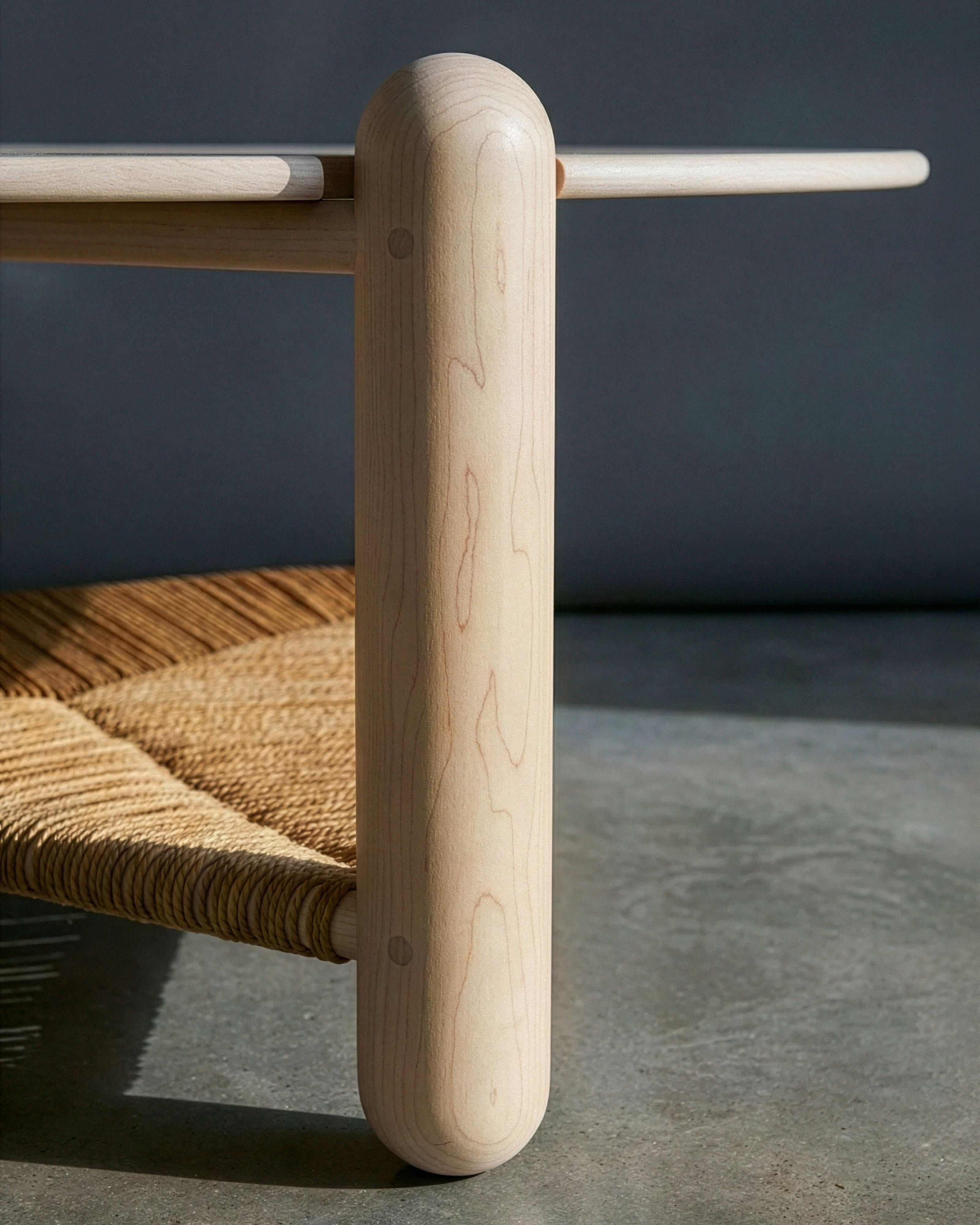 Captain's Table Maple 42”